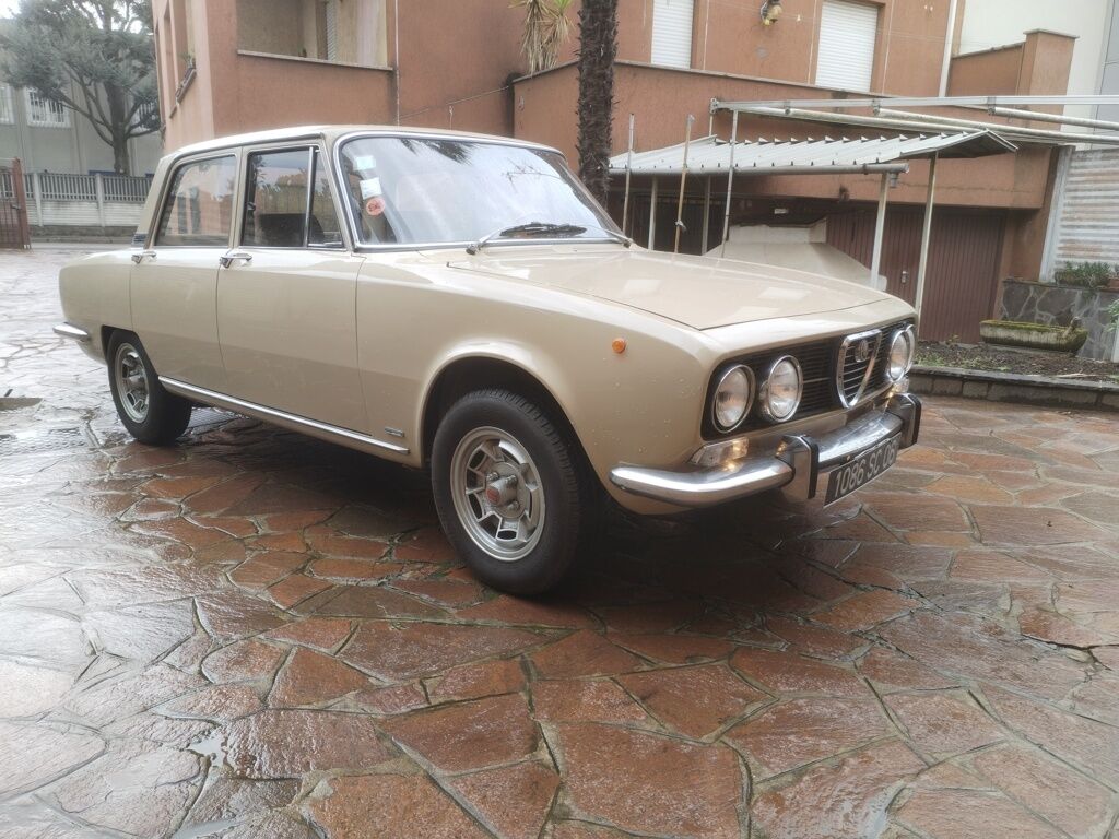 5285140  ALFA ROMEO Giulia 2000
